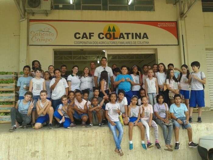 estudantes-visitam-o-mercado-da-unidade-regional-ceasa-noroeste